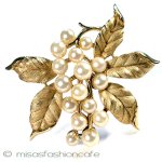 Trifari トリファリ パール金葉ブローチ Trifari トリファリ パール金葉ブローチ