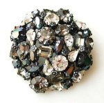 Austria オーストリア製 　クリスタル・ブローチ