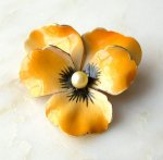 ブローチ　パンジー・すみれ