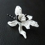 HARハー　ブローチ