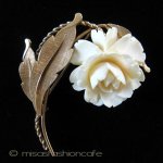 象牙アイボリー 12Kgf ローズ　ブローチ