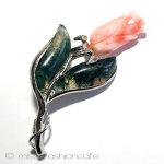 珊瑚のローズ　ブローチ