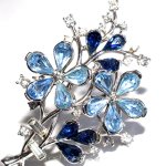 Ｔｒｉｆａｒｉ　 トリファリ フラワーブーケ　ブローチ