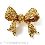 ヴィンテージアクセサリー CORO 金のリボン ヴィンテージアクセサリー CORO 金のリボン