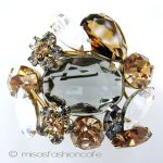 Regencyリージェンシー クリスタル花ブローチ