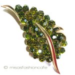 Ｔｒｉｆａｒｉ　 トリファリ クリスタル　ブローチ