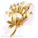 Trifari　 トリファリ パール花ブローチ