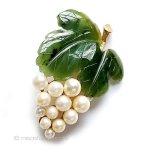 真珠と翡翠の葡萄 ヴィンテージブローチ 真珠と翡翠の葡萄 ヴィンテージブローチ