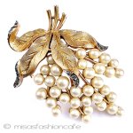 Trifari トリファリ パールの花ブーケ Trifari トリファリ パールの花ブーケ