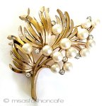 Trifari トリファリ パール金葉ブローチ Trifari トリファリ パール金葉ブローチ
