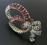 アンティーク 　りぼんブローチ