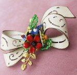 Coroコロ・ペガサス お花りぼんブローチ