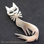 スターリングシルバー 　猫ねこ　ブローチ