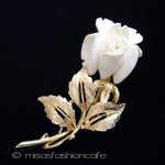 本象牙　アイボリー ローズ　ブローチ