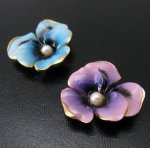 パンジー・すみれの花 ブローチ2点セット