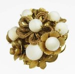 マザーオブパールのお花 フラワーブーケブローチ　