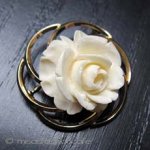 象牙アイボリー 12Kgf ローズ　ブローチ
