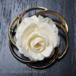 象牙アイボリー 12Kgf ローズ　ブローチ
