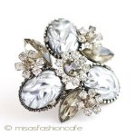 バロックパール　ブローチ