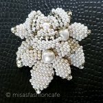 ヴィンテージジュエリー パールRSの花ブローチ ヴィンテージジュエリー パールRSの花ブローチ