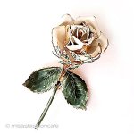 SANDOR刻印　ブローチ ホワイトローズのお花