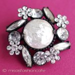 バロックパール花ブローチ バロックパール花ブローチ