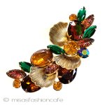 ヴィンテージブローチ Julianaビジュー＆金葉