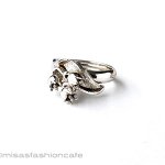 Trifari　 トリファリ 鈴蘭のお花　リング