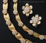 クラウンTrifari トリファリ パール小花　3点セット