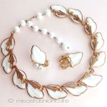 Trifari　トリファリ ミルクガラスのセット