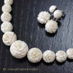 象牙アイボリーのローズ ネックレス＆イヤリングセット