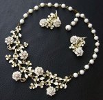 お花ネックレス＆イヤリングセット