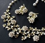 お花ネックレス＆イヤリングセット