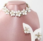 クラウントリファリ ネックレス＆イヤリング