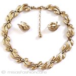 Trifari　 トリファリ 金リボン　セット