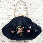 アンティークバッグ　仏製 お花刺繍とパール金具