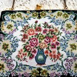 アンティークバッグ 総刺繍お花プチポアン
