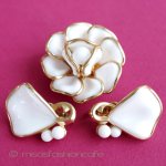 ＴＲＩＦＡＲＩ　トリファリ ミルクガラス花セット