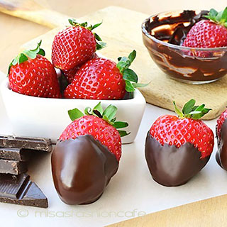 ケイトスペード　再販！ チョコレート・ストロベリー