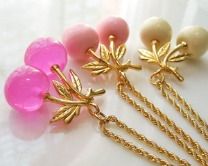 KJLチェリーネックレス