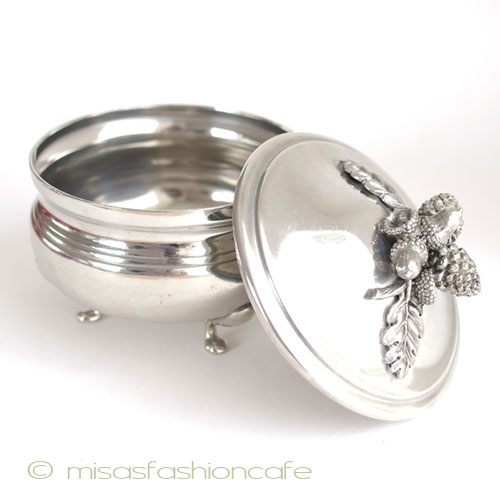 （画像用） どんぐり＆松ぼっくり カバー付きボウル