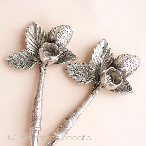 （画像用） いちご苺とお花 スプーン（２本）再販！