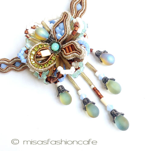 （画像用） Dori　ドリチャングリ フラワー　ネックレス