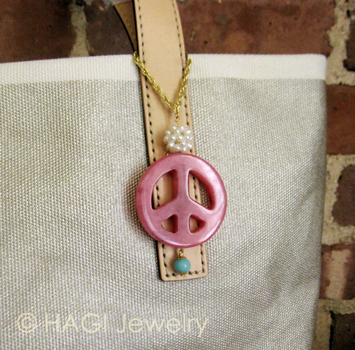 （画像用） HAGI フォブ 　真珠・翡翠　平和な未来　