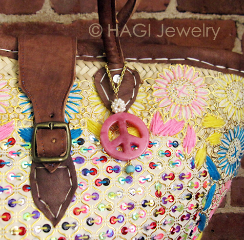 （画像用） HAGI フォブ 　真珠・翡翠　平和な未来　