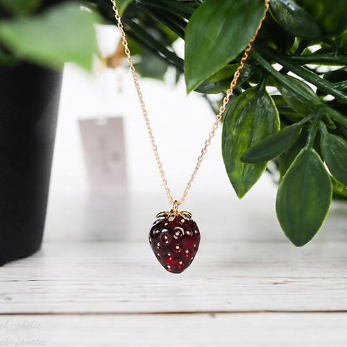 （画像用） ケイトスペード　 苺　ネックレス