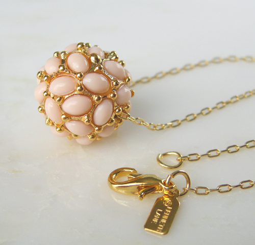 （画像用） KJL デコボールネックレス