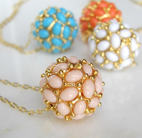 （画像用） KJL デコボールネックレス