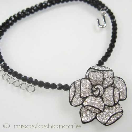 （画像用） Kenneth Jay Lave フラワー ネックレス