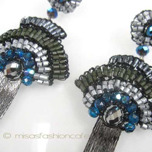 （画像用） Lavish ピアス パーティータッセル